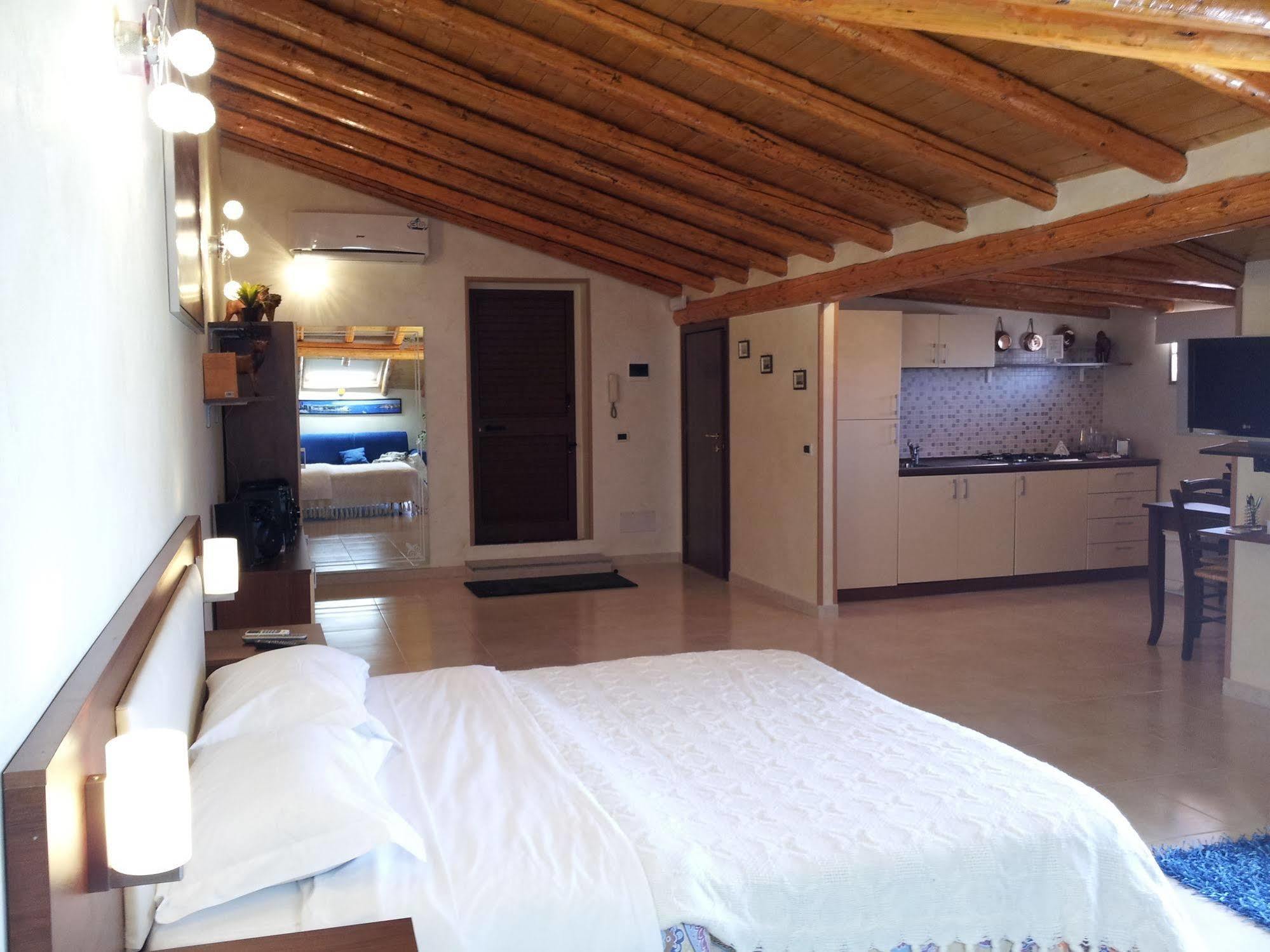 B&B Suite Виагранде Екстериор снимка